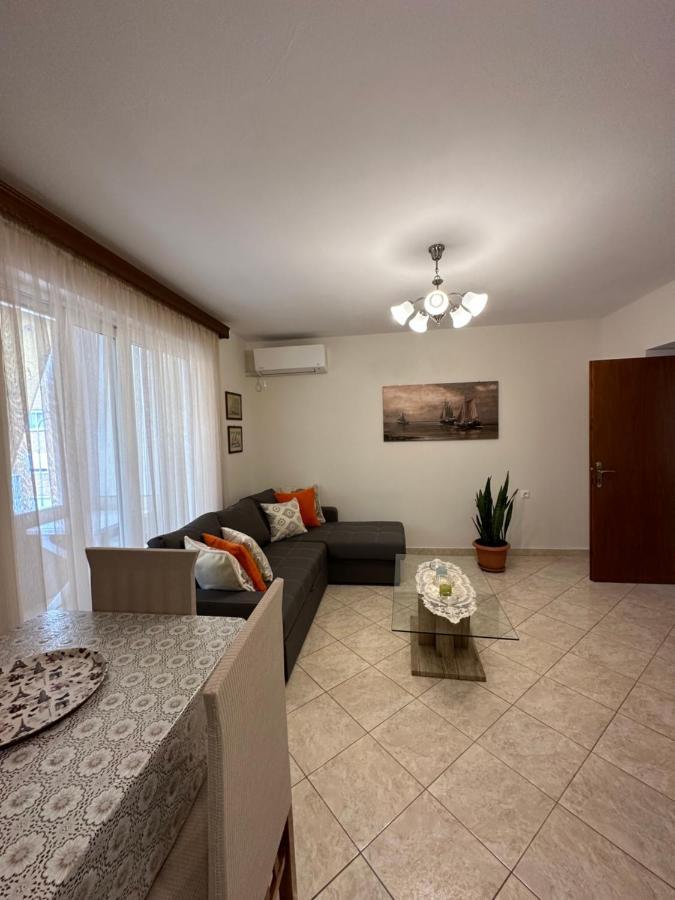 B&S Saranda Apartment Екстериор снимка