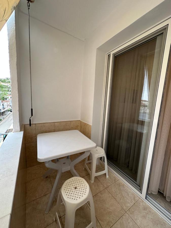 B&S Saranda Apartment Екстериор снимка